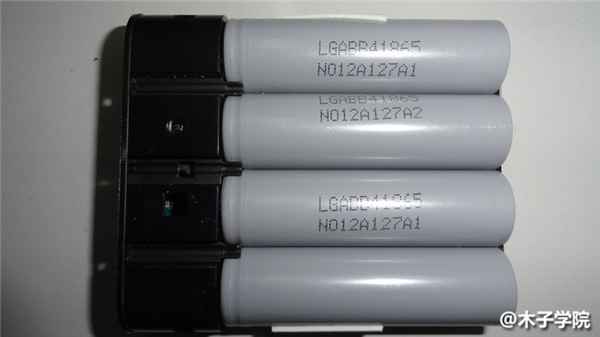 小米移动电源拆解