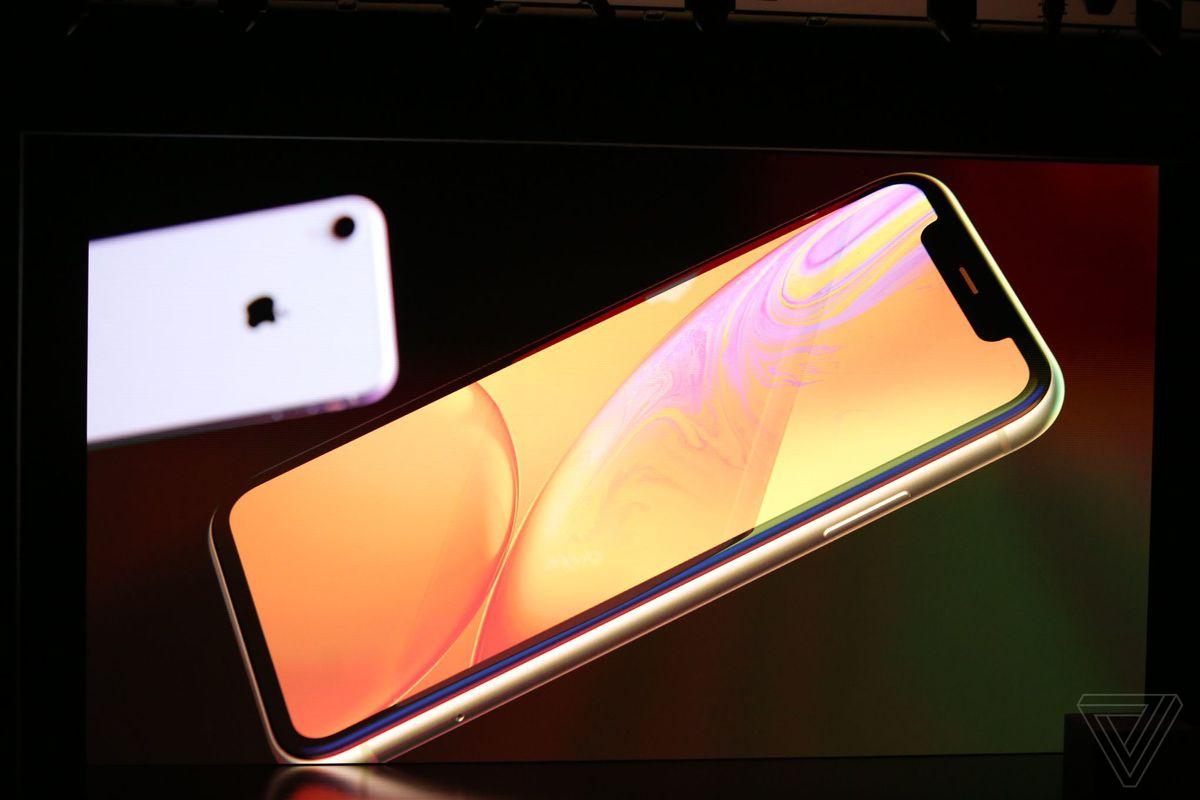 iPhone XR6499Ԫ1026з