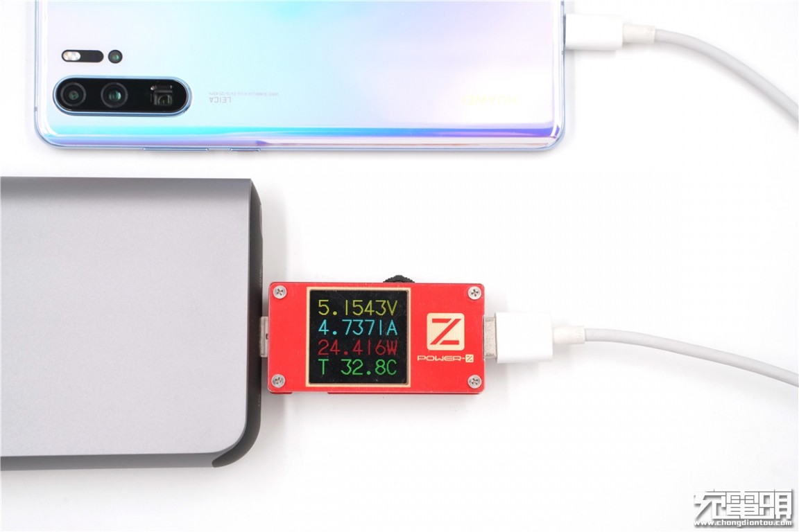 百瓦三口快充强如魔王 绿巨能100W PD笔记本移动电源评测