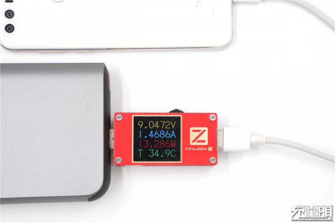 百瓦三口快充强如魔王 绿巨能100W PD笔记本移动电源评测